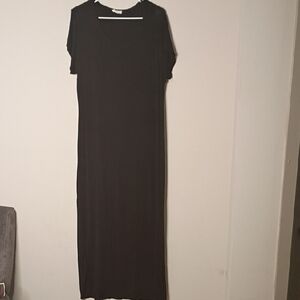 Elegant Black Maxi Dress